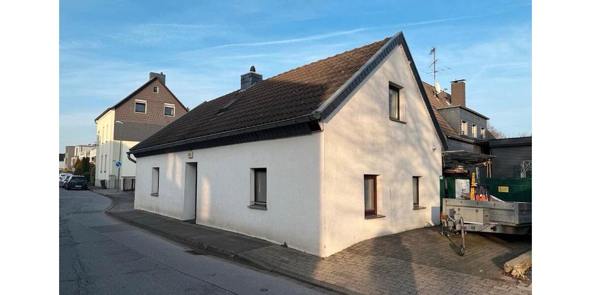 Einfamilienhaus Langenfeld (Rheinland) - 7 Zimmer, 100 m&sup2;, 333.000&euro; | Angebot:26455213