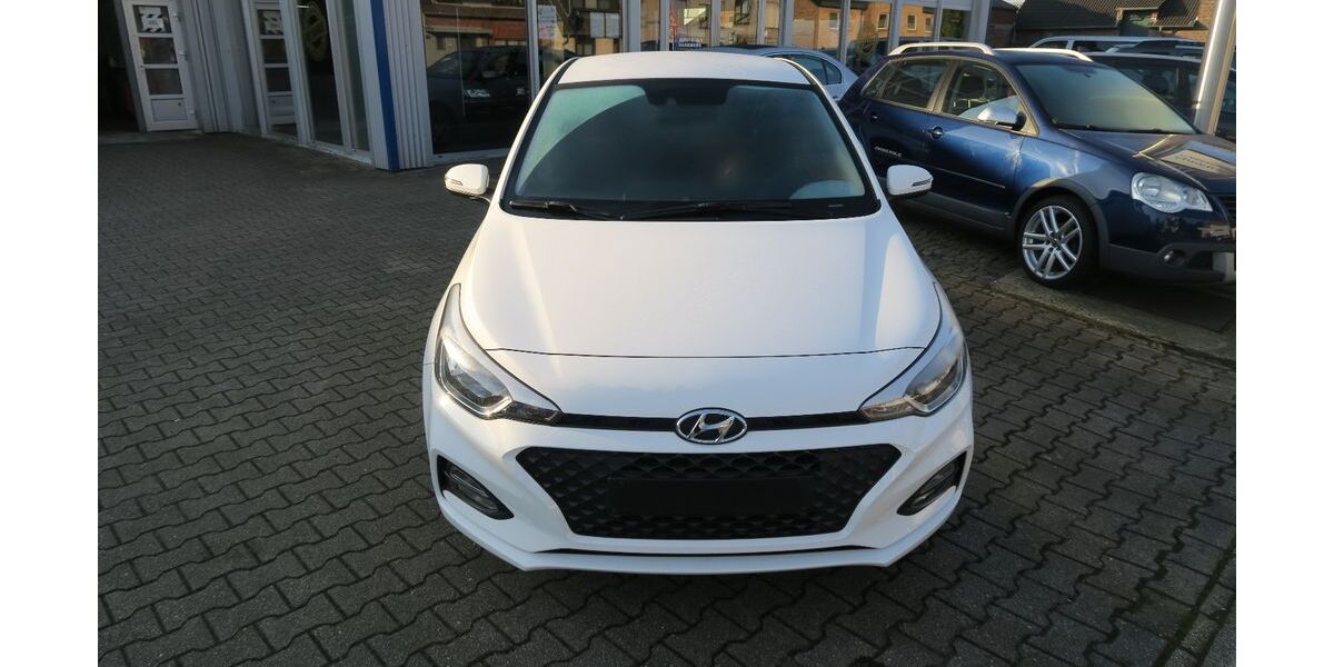 Hyundai i20 89.000 km 9.350 &euro; Oberhausen 46147