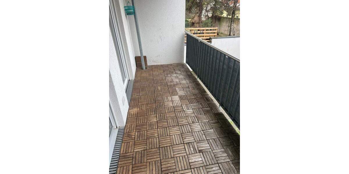 Etagenwohnung Düsseldorf Flingern Süd - 4 Zimmer, 100 m&sup2;, 1.500&euro; | Angebot:25740531