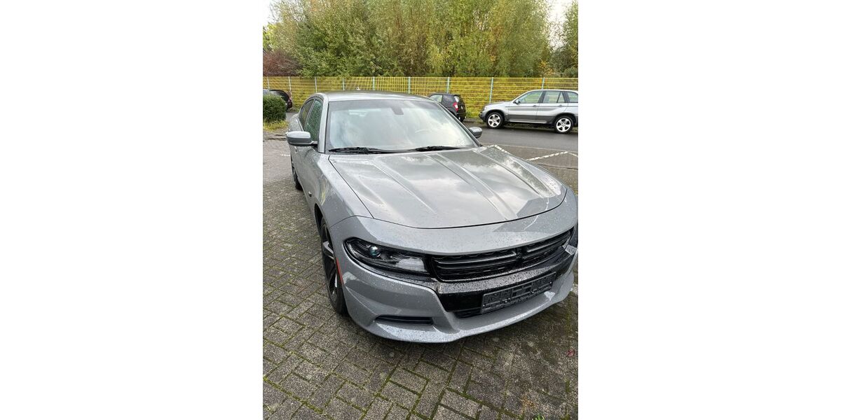 Dodge Charger 97.300 km 29.400 &euro; Neuss 41466