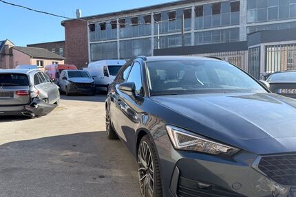 Seat Leon 31.172 km 16.300 &euro; Essen 45326