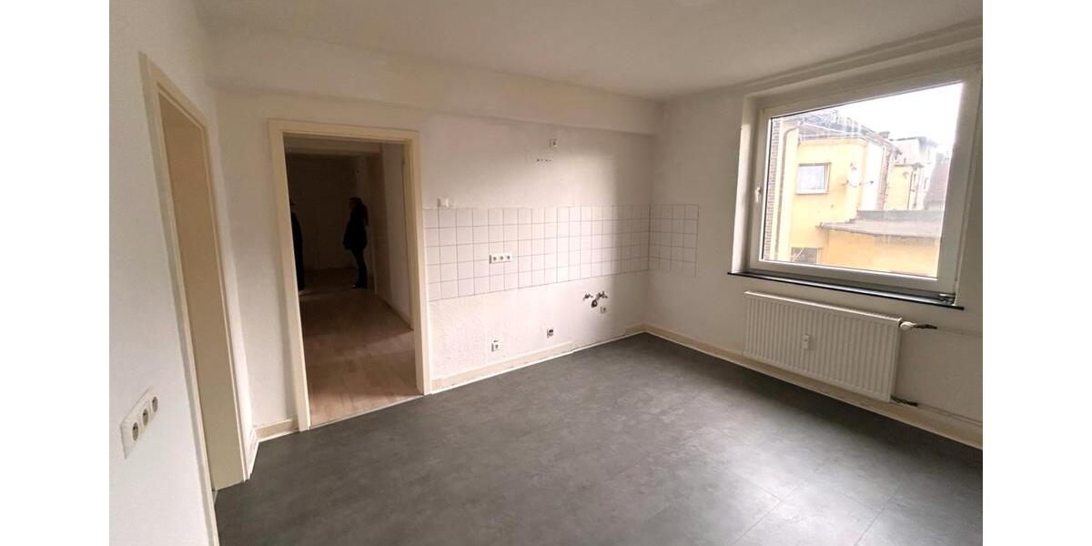Etagenwohnung Duisburg Hamborn - 3 Zimmer, 75 m&sup2;, 580&euro; | Angebot:27553702