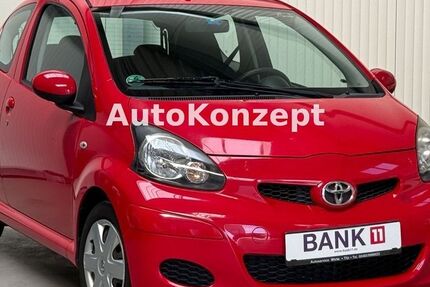 Toyota Aygo (X) 148.000 km 2.290 &euro; Grevenbroich 41515