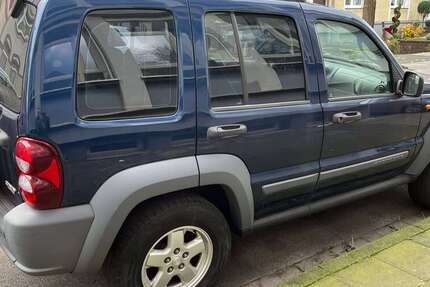 Jeep Cherokee 120.000 km 5.500 &euro; Duisburg, Stadt 47137