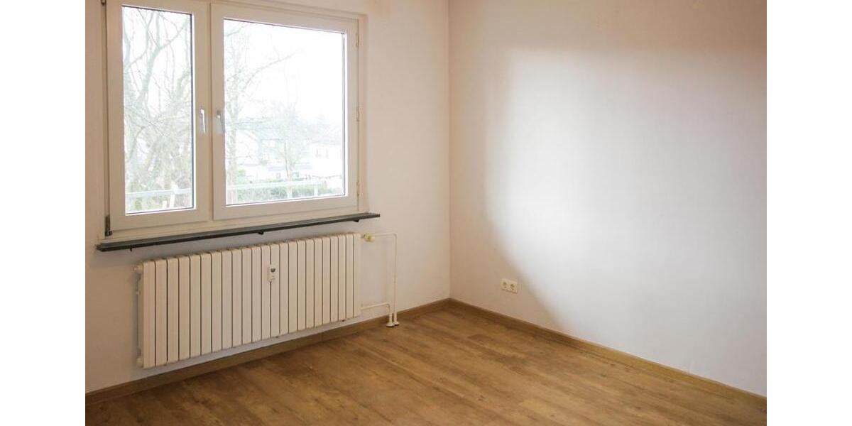 Etagenwohnung Krefeld Benrad - 3 Zimmer, 65 m&sup2;, 560&euro; | Angebot:25861515