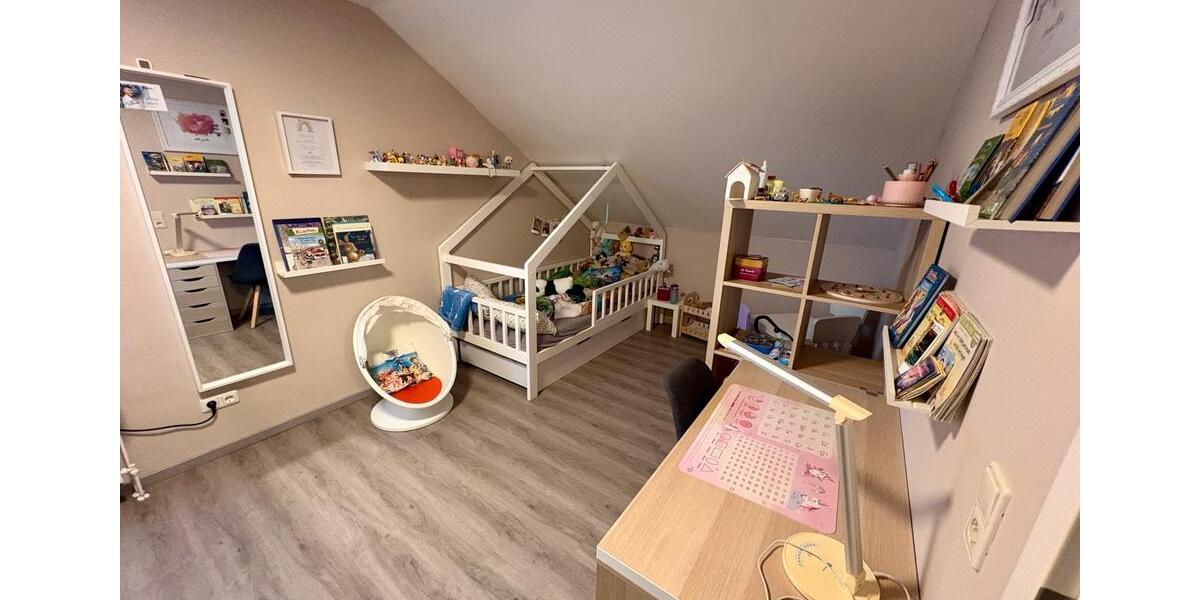 Dachgeschoßwohnung Neukirchen-Vluyn Vluyn - 4 Zimmer, 101 m&sup2;, 269.000&euro; | Angebot:27499796