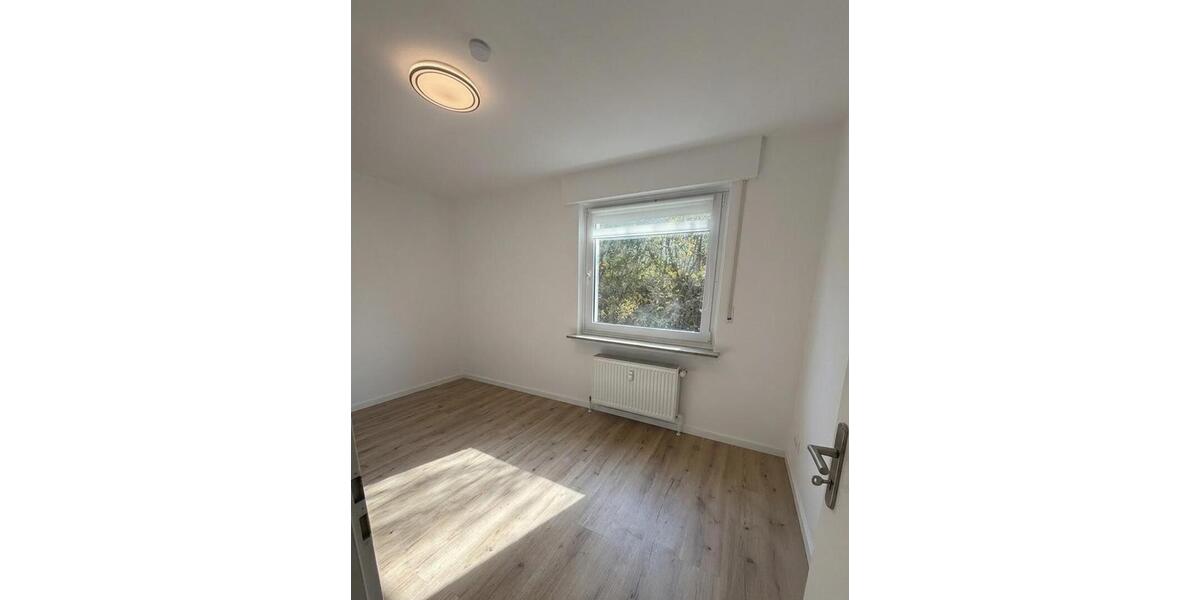 Etagenwohnung Velbert Velbert-Mitte - 3 Zimmer, 72 m&sup2;, 725&euro; | Angebot:25805469