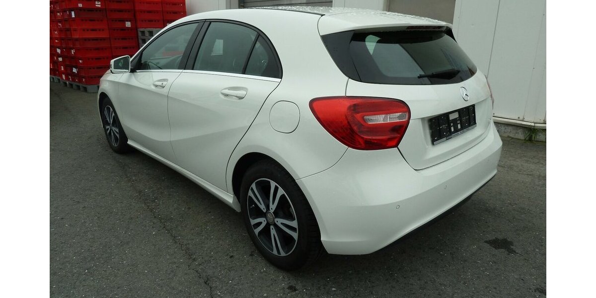 Mercedes-Benz A 180 CDI Style Sportsitze Klima Navi Alu Kamera 87.000 km 12.900 &euro; Ratingen 40885