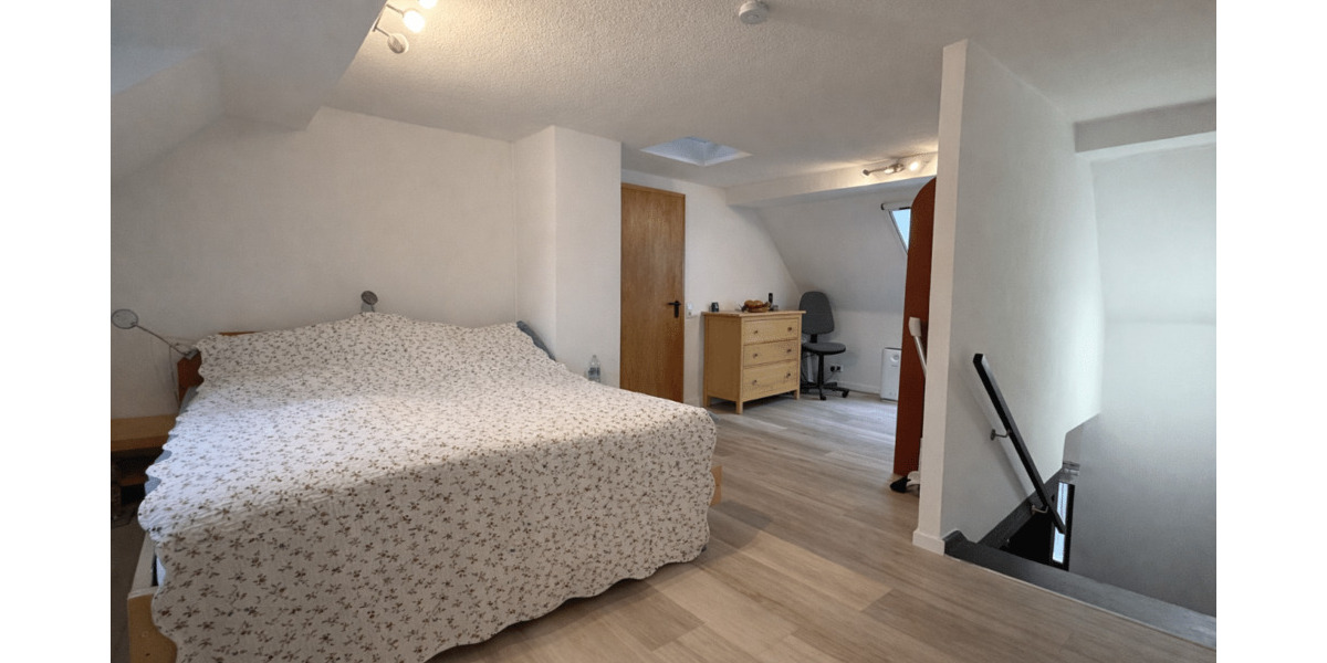 Einfamilienhaus Düsseldorf Wersten - 9 Zimmer, 340 m&sup2;, 800.000&euro; | Angebot:25686772