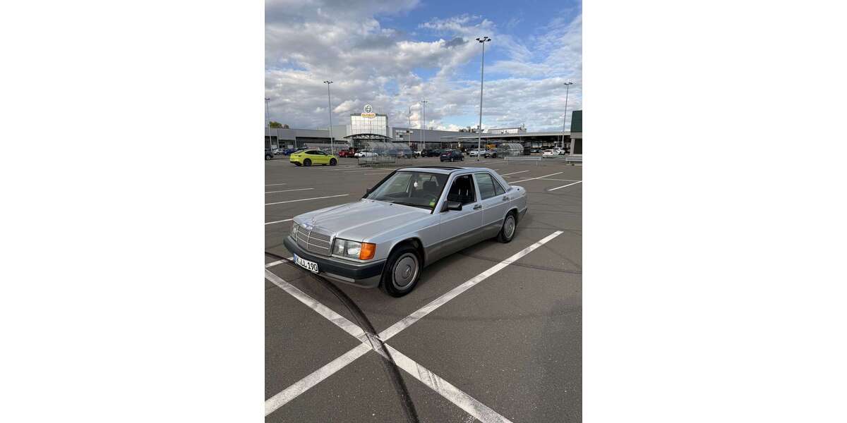 Mercedes-Benz 190 181.000 km 7.900 &euro; Tönisvorst 47918