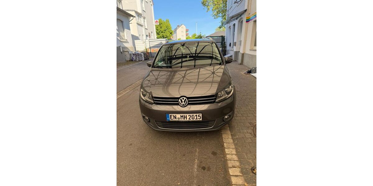 VW Touran 146.000 km 12.000 &euro; Hattingen 45525