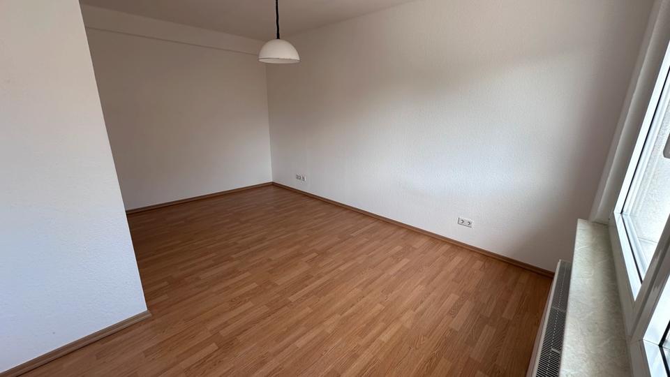 Etagenwohnung Düsseldorf Stadtbezirk 9 - 3 Zimmer, 80 m&sup2;, 1.250&euro; | Angebot:27554909