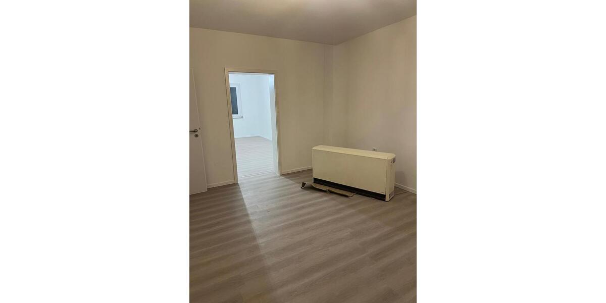 Etagenwohnung Essen Stadtbezirk III - 2 Zimmer, 61 m&sup2;, 680&euro; | Angebot:25103914