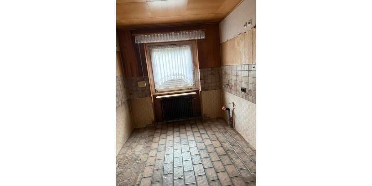 Reihenhaus Willich - 7 Zimmer, 130 m&sup2;, 350.000&euro; | Angebot:26037803