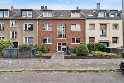 Haus Düsseldorf Stadtbezirk 9 - 13 Zimmer, 300 m&sup2;, 899.000&euro; | Angebot:26586958