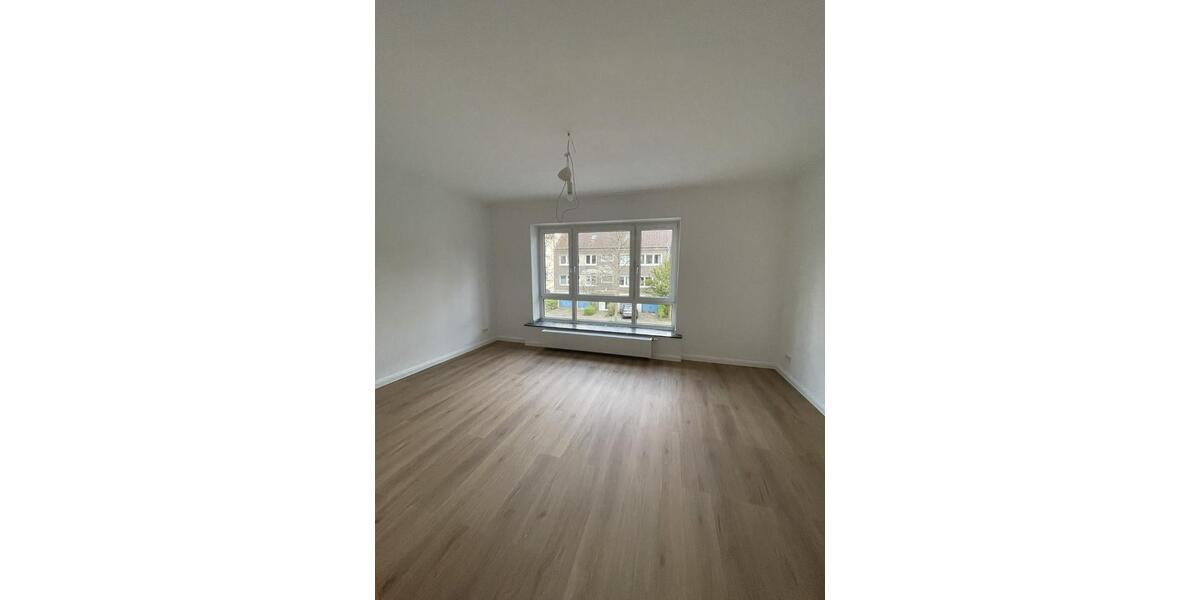 Maisonettenwohnung Düsseldorf Stadtbezirk 6 - 7 Zimmer, 185 m&sup2;, 2.900&euro; | Angebot:25960261
