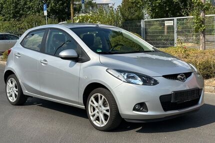 Mazda 2 124.000 km 3.500 &euro; Neuss 41460