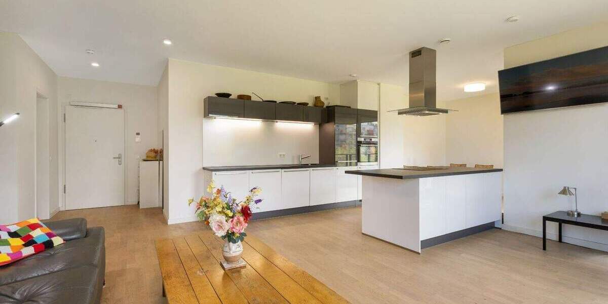 Etagenwohnung Düsseldorf Pempelfort - 3 Zimmer, 99 m&sup2;, 790.000&euro; | Angebot:25738399