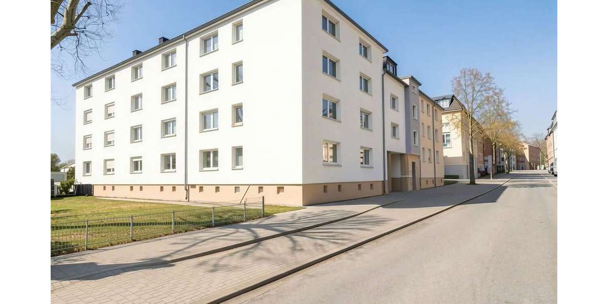 Helle 3,5-Zimmer-Wohnung mit Garage, Kellerraum und Dachboden-Stauraum - Erdgeschoßwohnung Essen Stadtbezirk III | Angebot:27200883