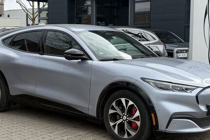 Ford Mustang Mach-E 48.171 km 30.950 &euro; Krefeld 47805