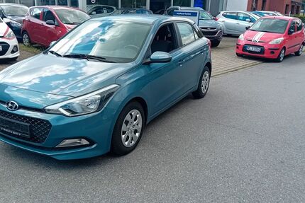 Hyundai i20 56.700 km 8.950 &euro; Duisburg 47269