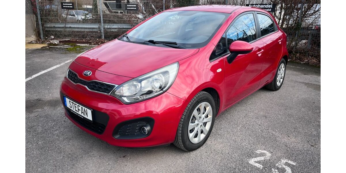 Kia Rio 136.000 km 5.900 &euro; Neuss 41472
