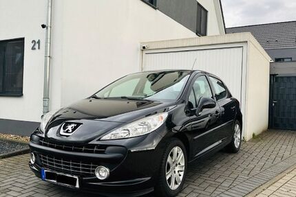 Peugeot 207 99.800 km 3.800 &euro; Grevenbroich 41515