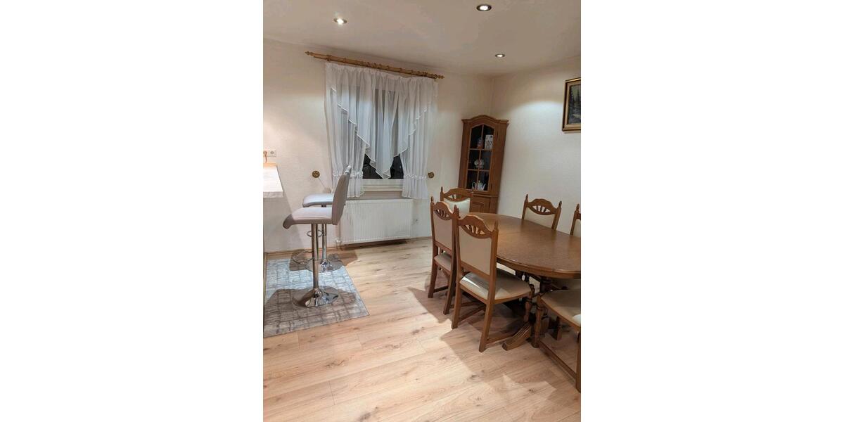 Etagenwohnung Velbert Velbert-Mitte - 2 Zimmer, 63 m&sup2;, 540&euro; | Angebot:25641566