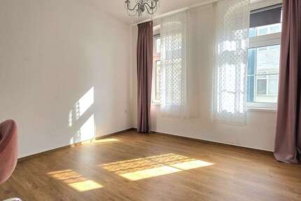 Haus Neuss Furth-Mitte - 8 Zimmer, 211 m&sup2;, 455.000&euro; | Angebot:26979218