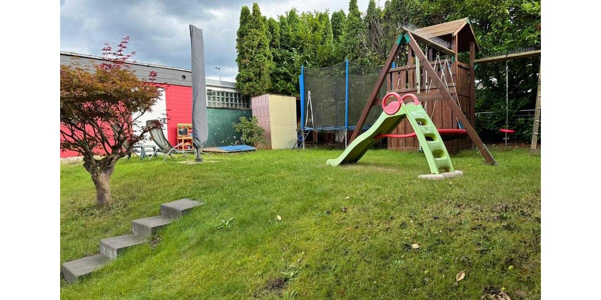 Einfamilienhaus Erkrath - 8 Zimmer, 228 m&sup2;, 599.000&euro; | Angebot:24310026