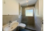 Einfamilienhaus mit 5 Zimmern und 2 Bädern, großem Garten ideal für Familien. Komplett saniert! - Einfamilienhaus Düsseldorf / Rath Rath | Angebot:27190569