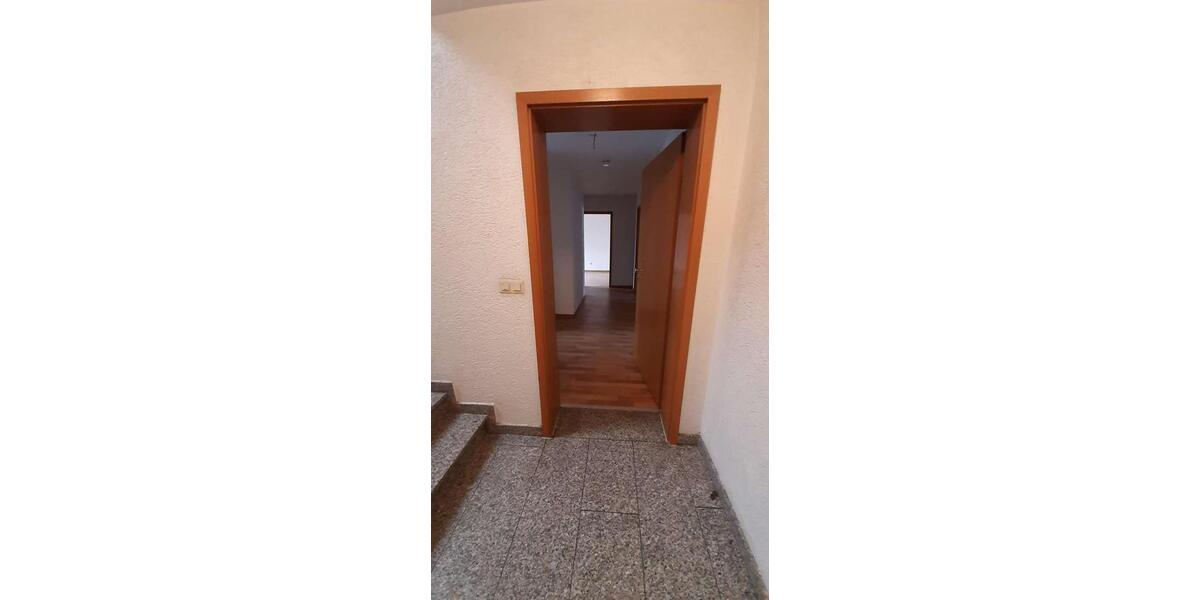 Etagenwohnung Duisburg Hamborn - 2 Zimmer, 72 m&sup2;, 442&euro; | Angebot:24380232