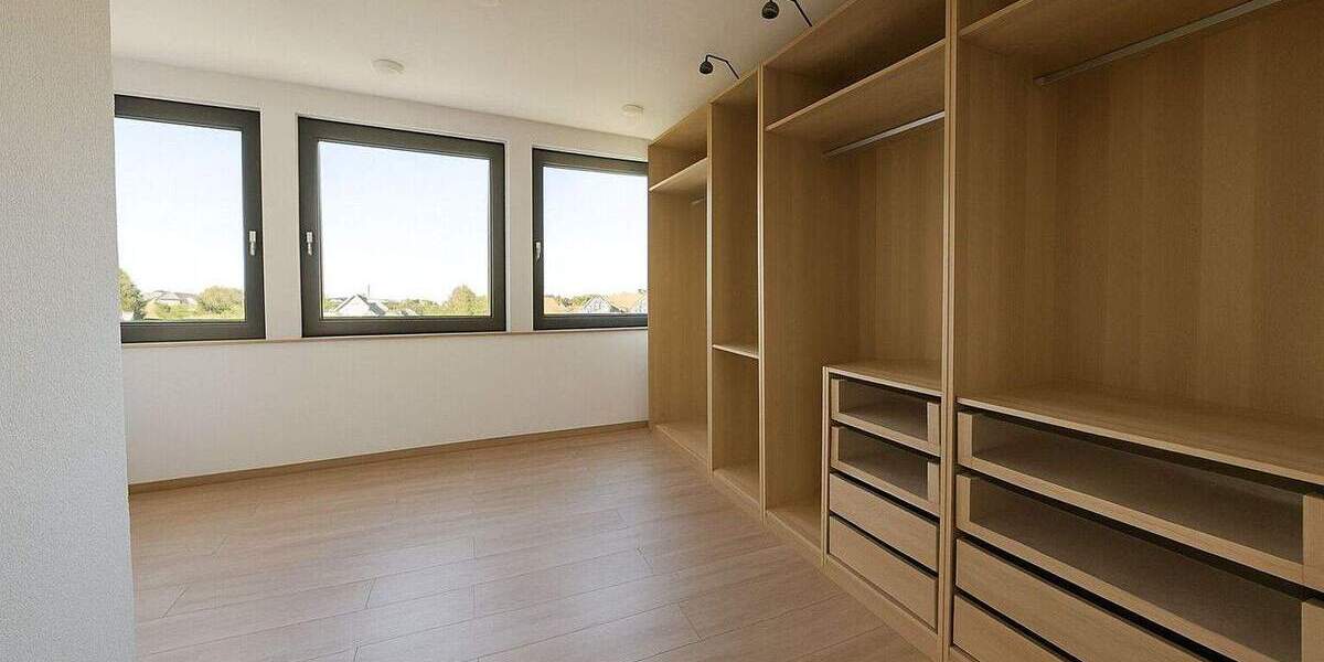 Etagenwohnung Düsseldorf / Himmelgeist Himmelgeist - 5 Zimmer, 190 m&sup2;, 820.000&euro; | Angebot:25689217