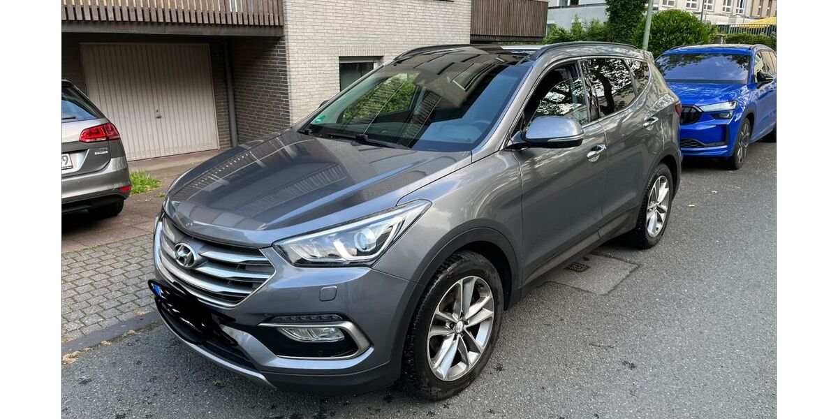 Hyundai SANTA FE 138.000 km 16.500 &euro; Essen 45136