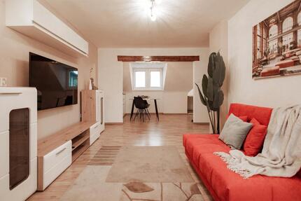 Wohnung Neuss Augustinusviertel - 2.5 Zimmer, 67 m&sup2;, 1.100&euro; | Angebot:25968665