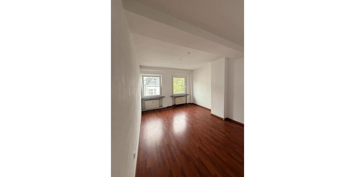 Etagenwohnung Essen Stadtkern - 3 Zimmer, 110 m&sup2;, 1.250&euro; | Angebot:27540783
