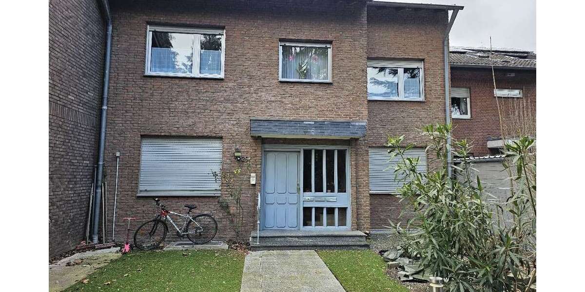 Einfamilienhaus Krefeld Fischeln - 8 Zimmer, 148 m&sup2;, 575.000&euro; | Angebot:25087152