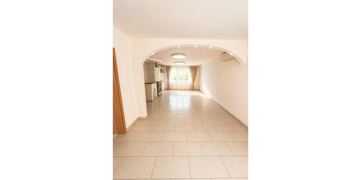 Terrassenwohnung Duisburg Angerhausen - 5 Zimmer, 140 m&sup2;, 1.900&euro; | Angebot:26423987