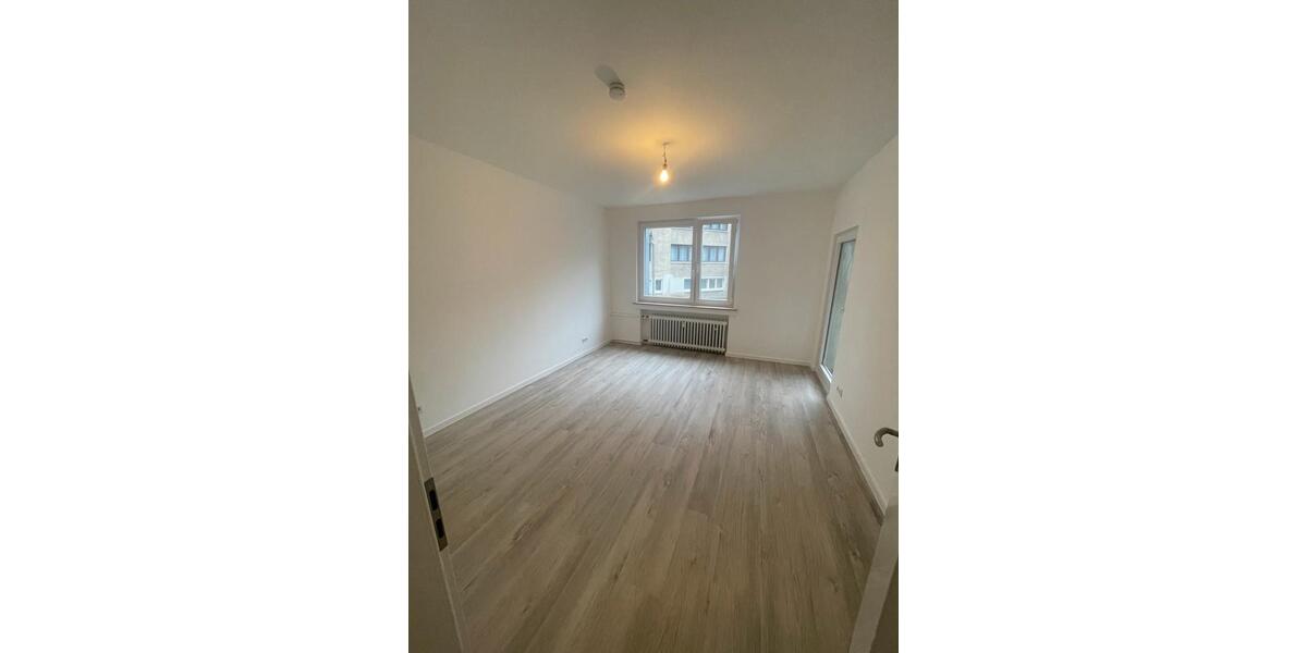Etagenwohnung Düsseldorf Stadtmitte - 2 Zimmer, 120 m&sup2;, 737&euro; | Angebot:25718233