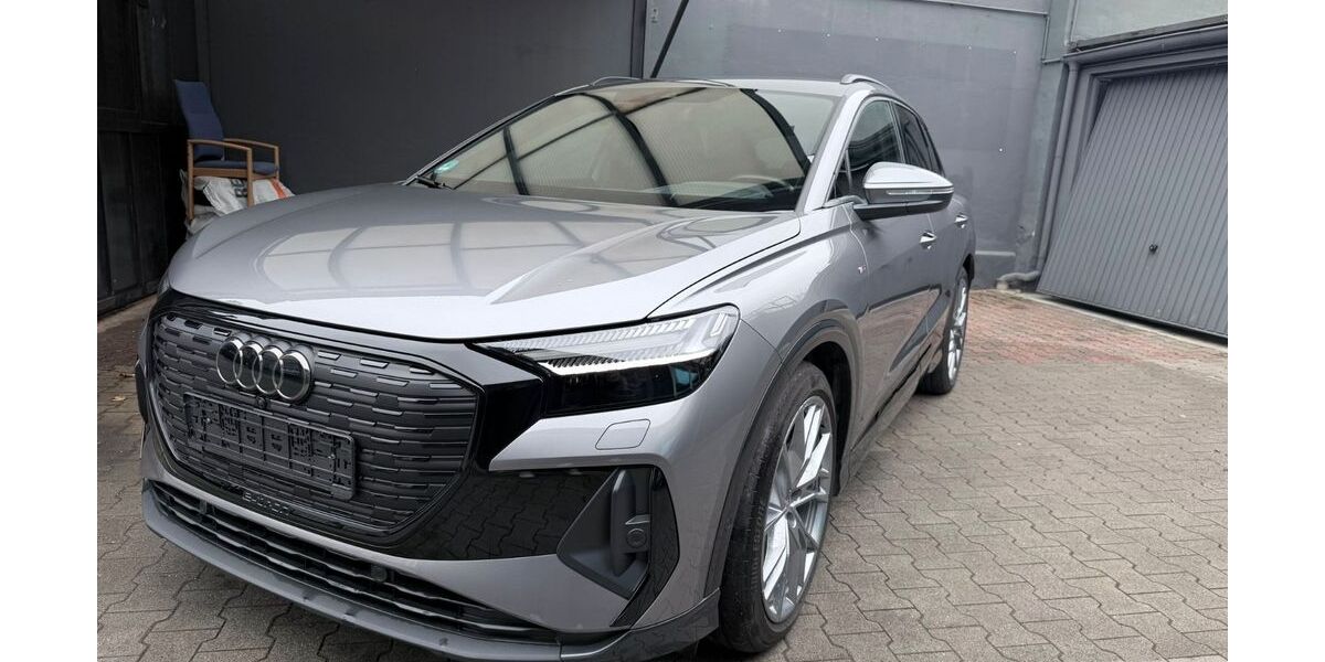 Audi Q4 e-tron 33.146 km 35.500 &euro; Mülheim an der Ruhr 45468