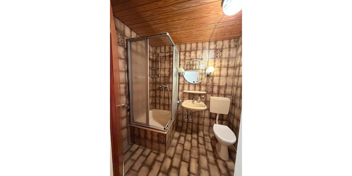 Etagenwohnung Duisburg Duisburg-Mitte - 2 Zimmer, 65 m&sup2;, 710&euro; | Angebot:27536548