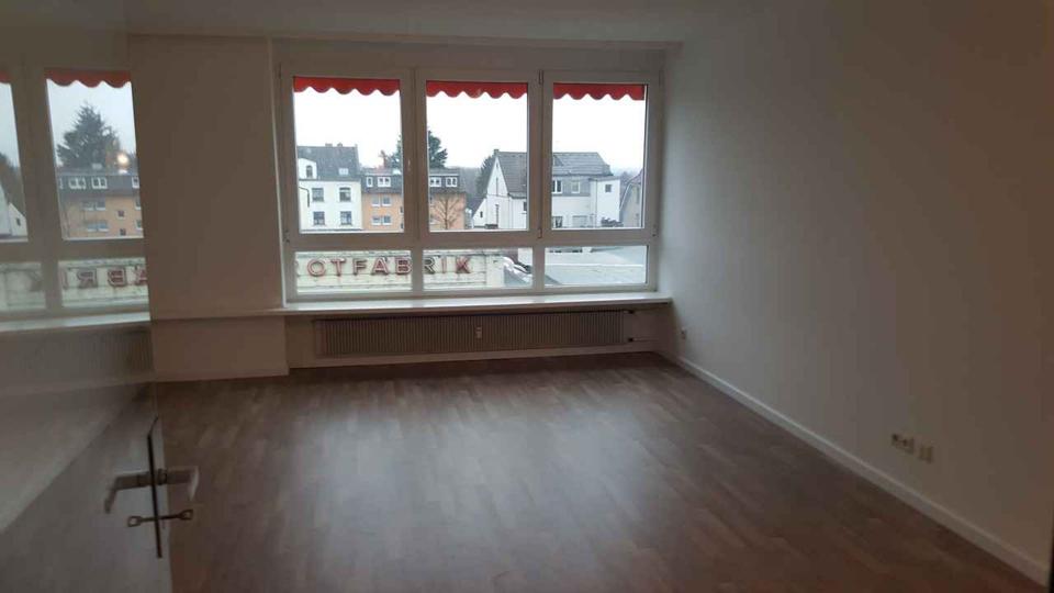 Etagenwohnung Solingen Mitte - 1 Zimmer, 35 m&sup2;, 364&euro; | Angebot:24786738