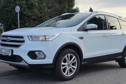 Ford Kuga 83.000 km 10.900 &euro; Solingen 42653