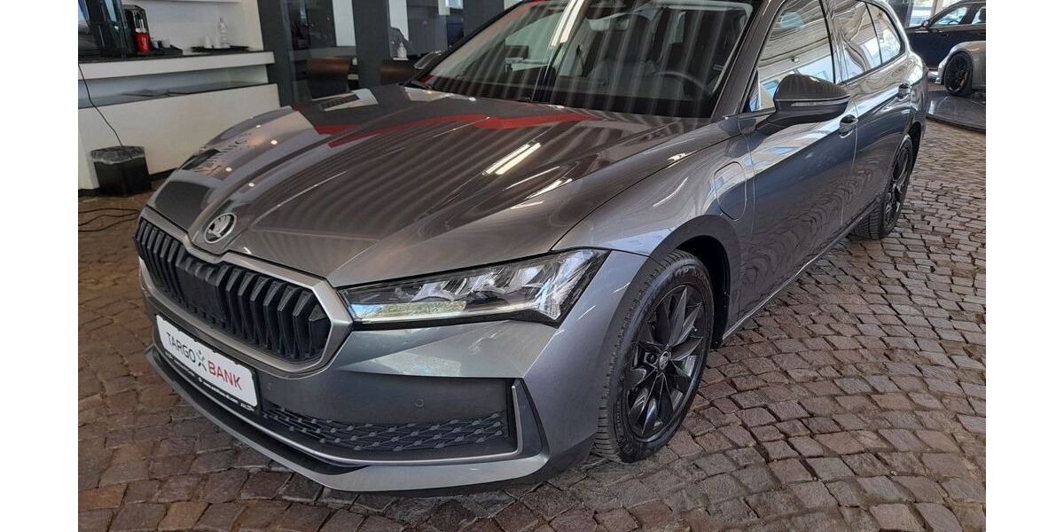 Skoda Superb 61.931 km 33.900 &euro; Gelsenkirchen 45888