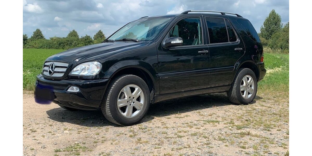 Mercedes-Benz ML 270 244.000 km 7.999 &euro; Willich 47877