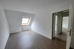 Dachgeschoßwohnung Duisburg Hamborn - 2.5 Zimmer, 59 m&sup2;, 510&euro; | Angebot:25409531