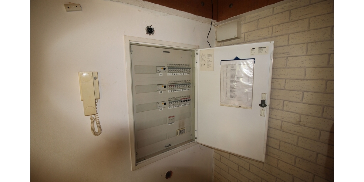 Handwerker aufgepasst! Wohn- Geschäftshaus mit drei Einheiten plus Lager und Garage. Top Grundstück! - Wohn- & Geschäftshaus Oberhausen Alt-Oberhausen | Angebot:27179297