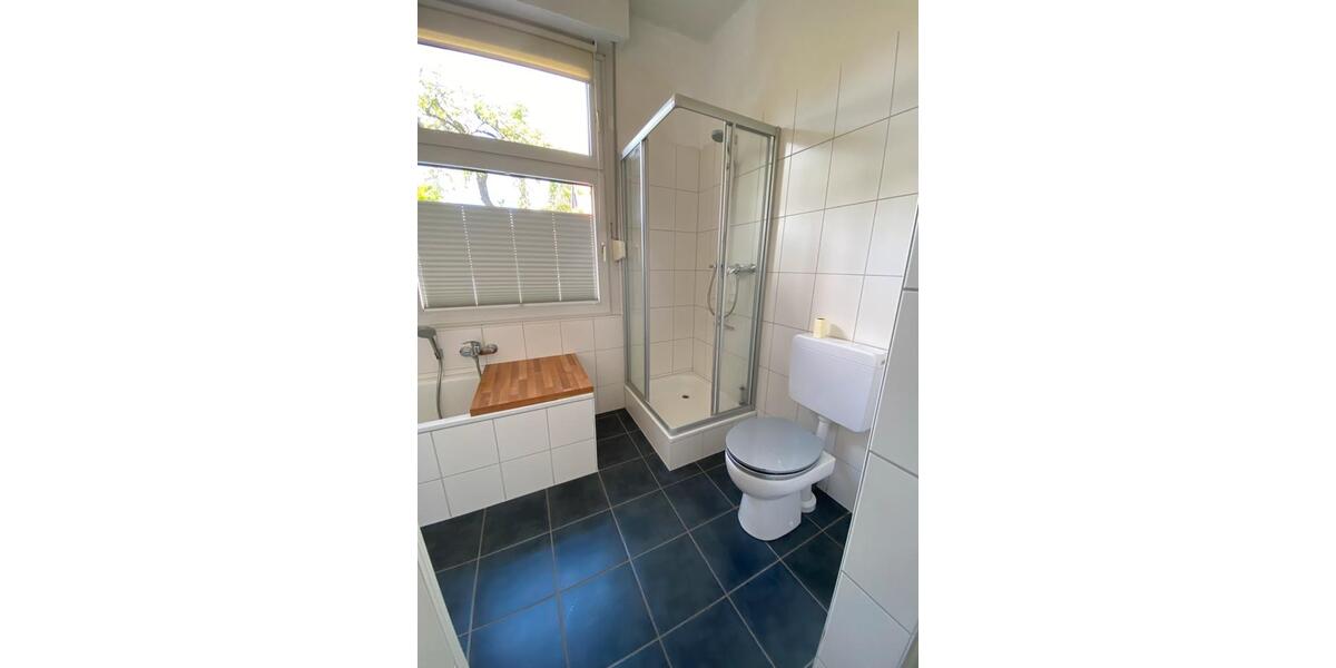 Hochparterre Solingen Wald - 2.5 Zimmer, 90 m&sup2;, 720&euro; | Angebot:24804574