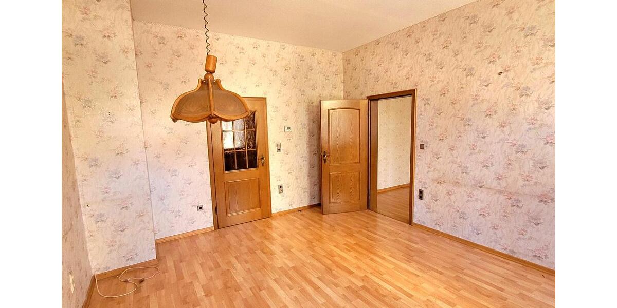 Etagenwohnung Wuppertal Gemarkung Langerfeld - 4 Zimmer, 92 m&sup2;, 670&euro; | Angebot:25723640