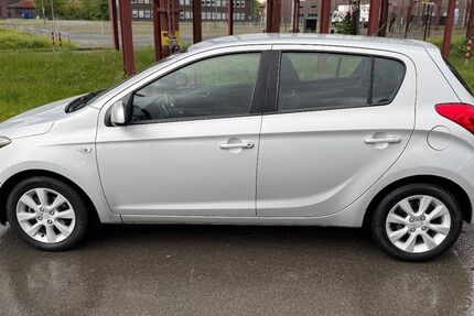 Hyundai i20 151.000 km 4.499 &euro; Essen 45141